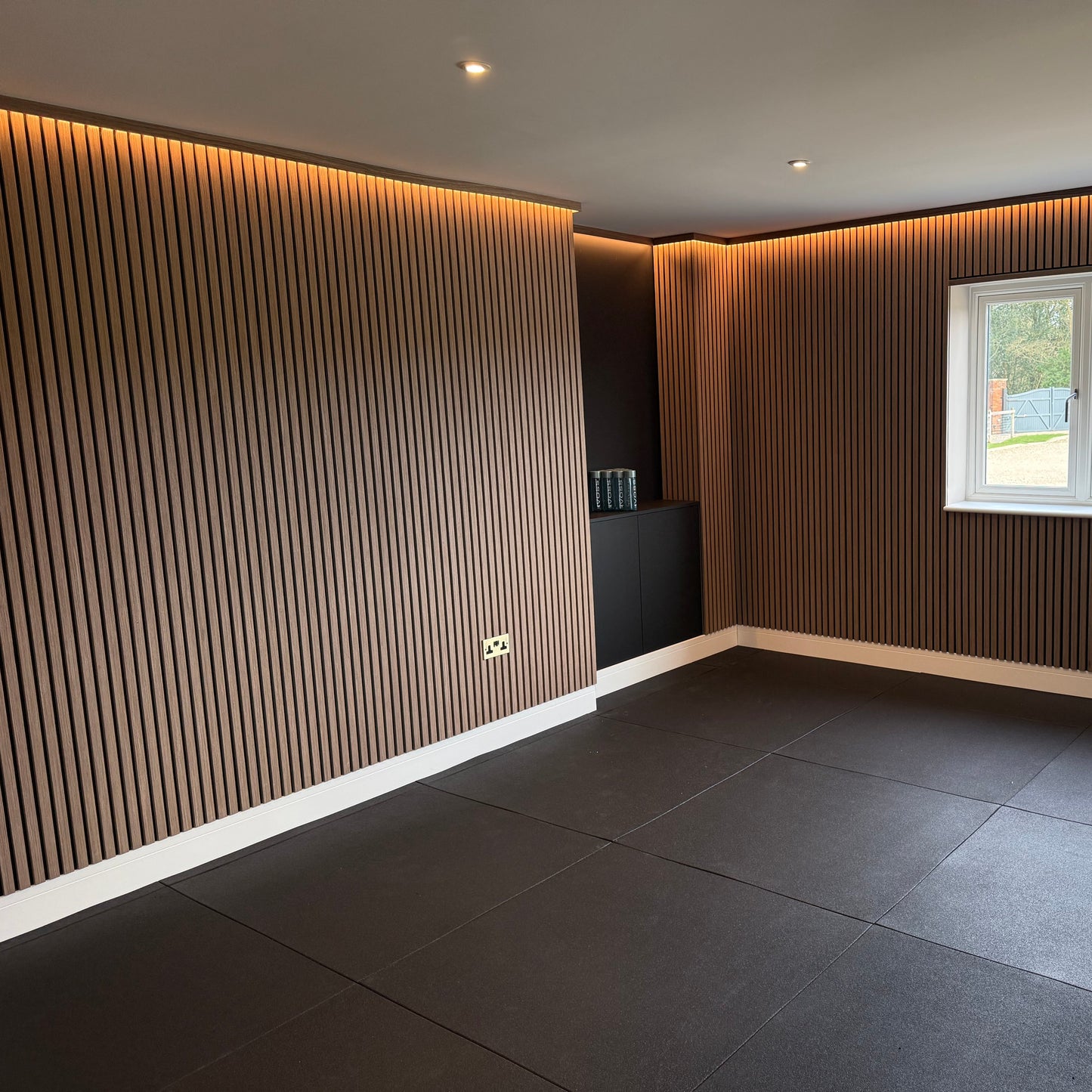 20mm Rubber PRO Gym Flooring | Heavy-Duty, Smooth Top Surface  – UK’s Highest Rated